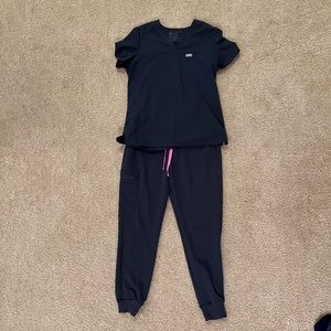 Figs Scrub Set in Dark Harbor